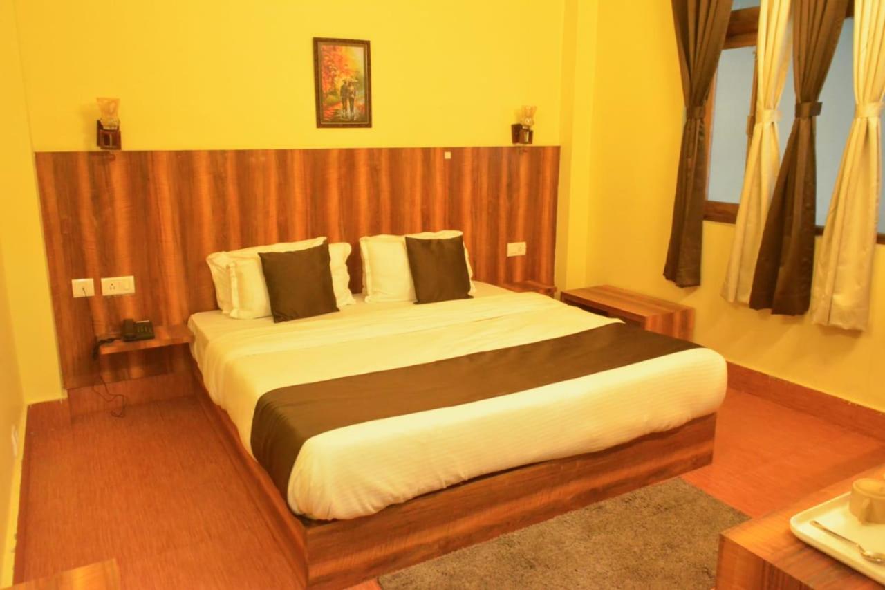 Aurora Gangtok Hotel Екстериор снимка