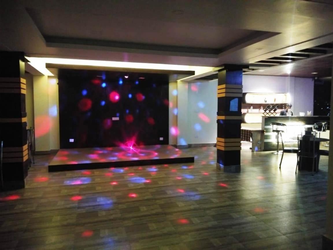 Aurora Gangtok Hotel Екстериор снимка